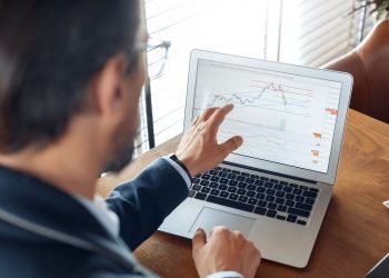 FARTCOIN eyes 45% rebound as market sentiments shift