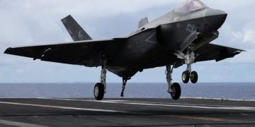 Trump eyes lifting sanctions, potential sale of prized fighter jet to Turkey