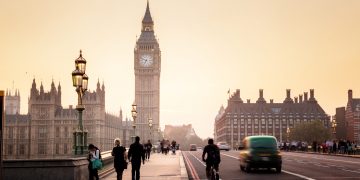 Best FTSE 100 shares to buy ahead of BoE interest rate decision