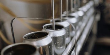 Glencore-backed Nanshan Aluminum’s stock dips after Hong Kong IPO