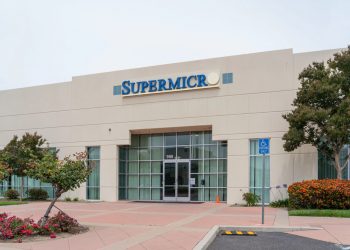 SMCI stock forms megaphone pattern: what next Supermicro?