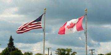 TSX Composite analysis as Canada bond yields, Loonie crash