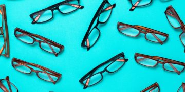 Warby Parker stock price crashes to key support: buy the dip?