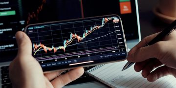 Hang Seng, Nikkei 225 lead Asian markets higher on Monday