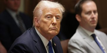 Trump says Waltz doesn’t need to apologize over Signal text chain leak: ‘Doing his best’