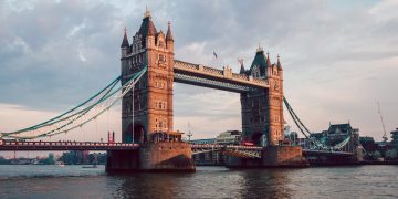 FTSE 100 and FTSE 250 shares to watch: Debenhams, Asos, Unilever, St. James Place