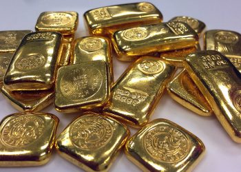 Best gold stocks and ETFs to buy as its price surges