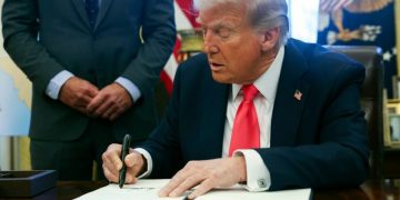 Trump directs agencies to follow Supreme Court rulings, as he continues to rein in administrative state