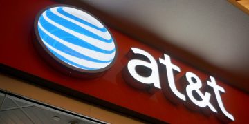 AT&T stock price is soaring: is it a good dividend company?