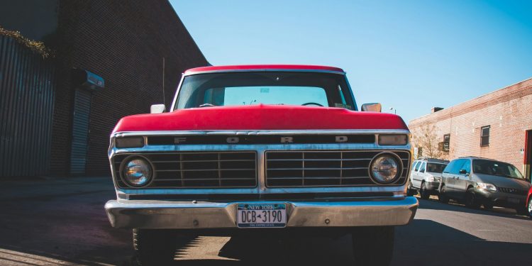 From Ford’s employee pricing discounts to Stellantis’ plant shutdowns, auto tariffs jolt carmakers into action