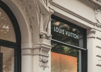 LVMH drops 8% on sales miss as geopolitics hit wine, fashion revenues; Kering, Burberry fall too
