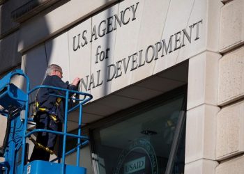 Democrats propose bill to prevent Trump from relocating federal agencies outside DC