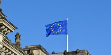 EUR/USD forecast as ECB officials pitch euro as the US dollar alternative