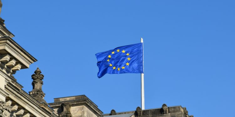 EUR/USD forecast as ECB officials pitch euro as the US dollar alternative