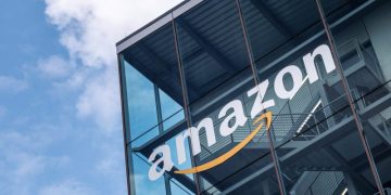Amazon expects to cut corporate jobs as it relies more on AI