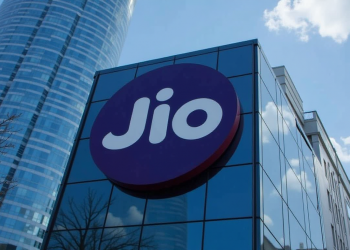 Jio Financial shares rally close to 5% after SEBI nod to Jio BlackRock Broking