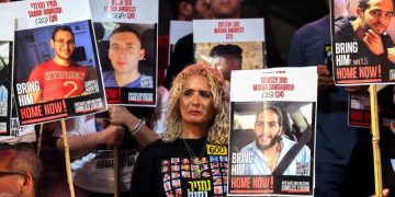 Hamas agrees to release 10 more hostages