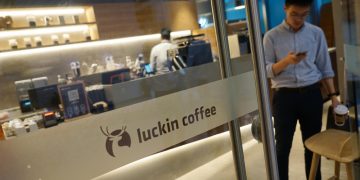 Luckin Coffee stock rare pattern points to a surge after US expansion