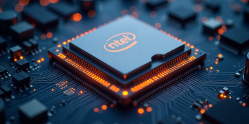 Intel stock pops 7% as Trump confirms stake, but some say it’s a ‘recipe for disaster’