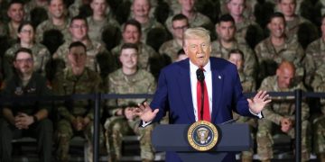 Trump ally who donated $130 million to pay troops amid shutdown revealed as reclusive billionaire heir: report