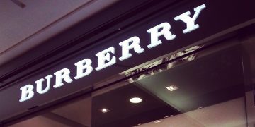 Will Burberry share price hit 1,500p as China return to growth?