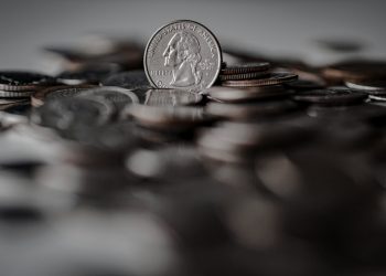 SLV ETF stock analysis as silver prices momenttum gains steam