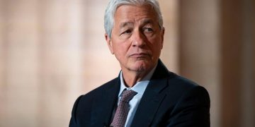 Trump sues JPMorgan Chase and CEO Jamie Dimon for $5B over alleged ‘debanking’