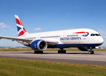 IAG share price forms risky pattern ahead of dividend, buyback news