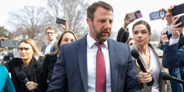 Schumer weaponizes Mullin nomination to demand DHS overhaul, says ‘rot’ goes beyond Noem