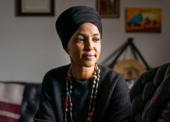 Ilhan Omar calls Trump an ‘unhinged lunatic,’ urges booting him out of office