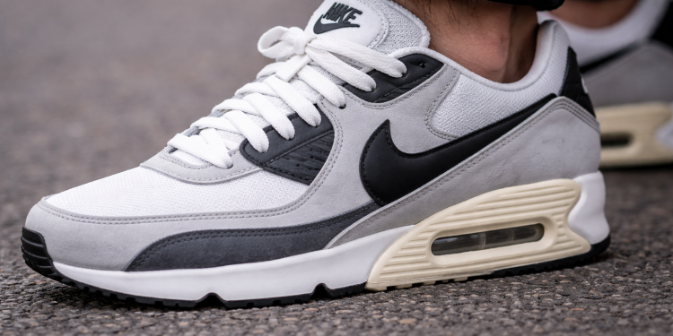 Nike shares sink as weak outlook and China slump hit recovery